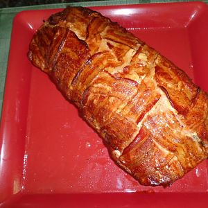 Bacon wrapped pinwheel pork loin 1.jpg