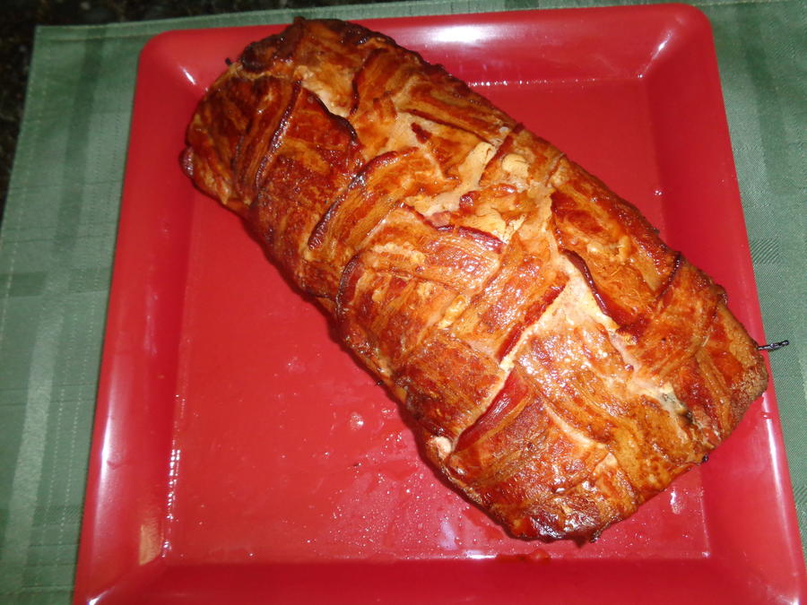 Bacon wrapped pinwheel pork loin 1.jpg