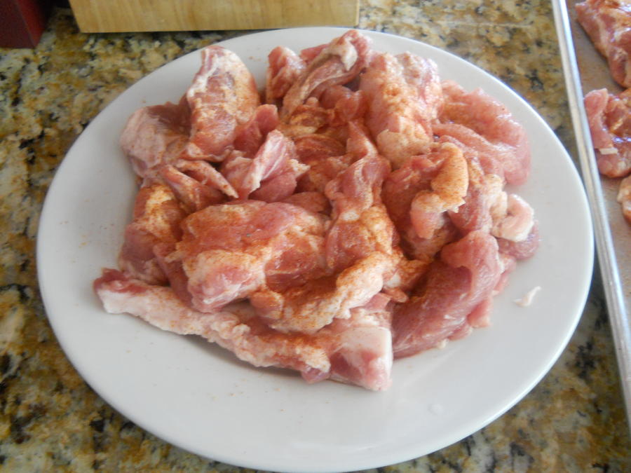 pieces  of meat for pork broth.JPG