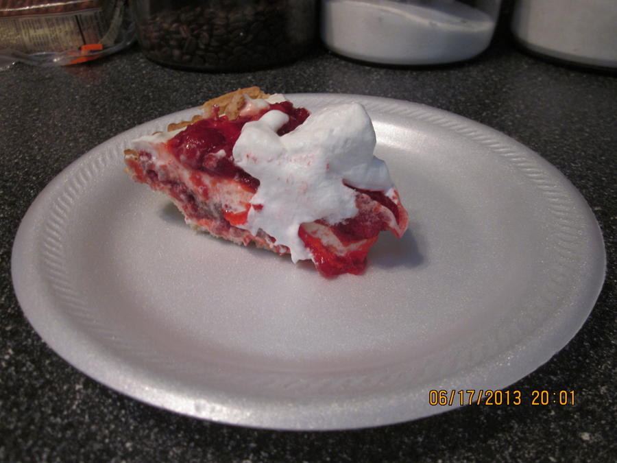 Red Rasberry Chiffon Pie 003.JPG