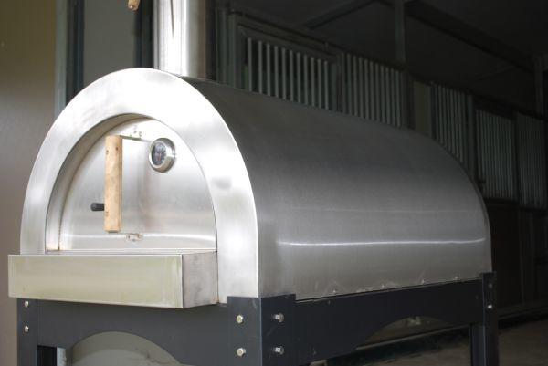 Stainless wood fired oven 02.jpg